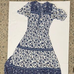 GAP Blue and White Floral Long Sleeve Dress